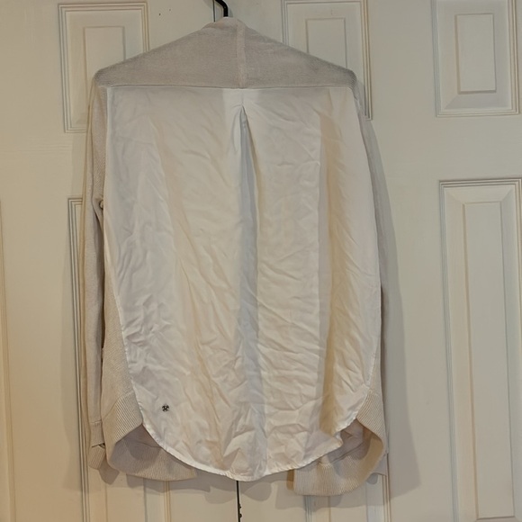 Lululemon beige  cardigan with pockets Sz 4 - Picture 9 of 16